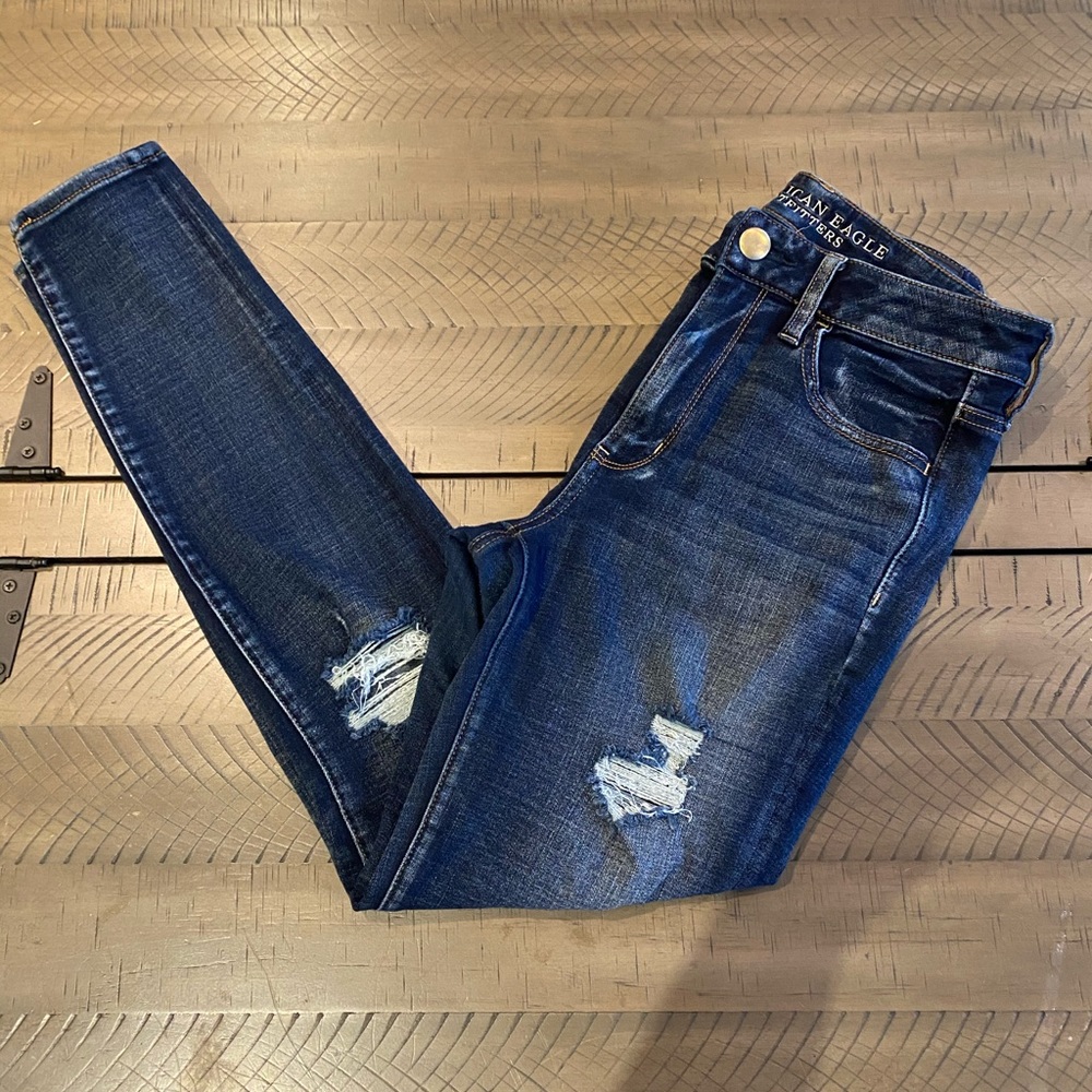 COPY - American Eagle size 8 360 Super Stretch Hi-Rise Skinny Jegging